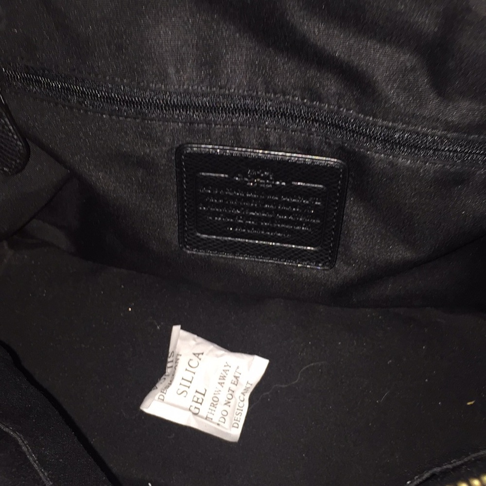 Coach purse - Picture 3 of 3